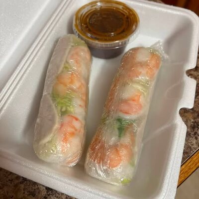 Spring rolls to go, shared by a customer
